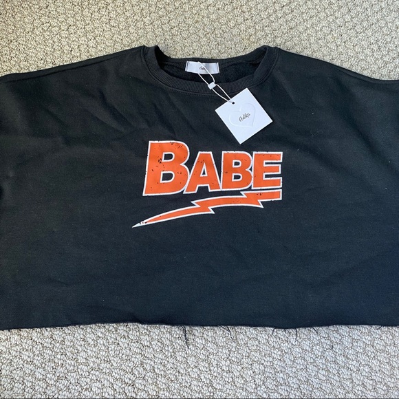 Babe⚡️ - Picture 2 of 3